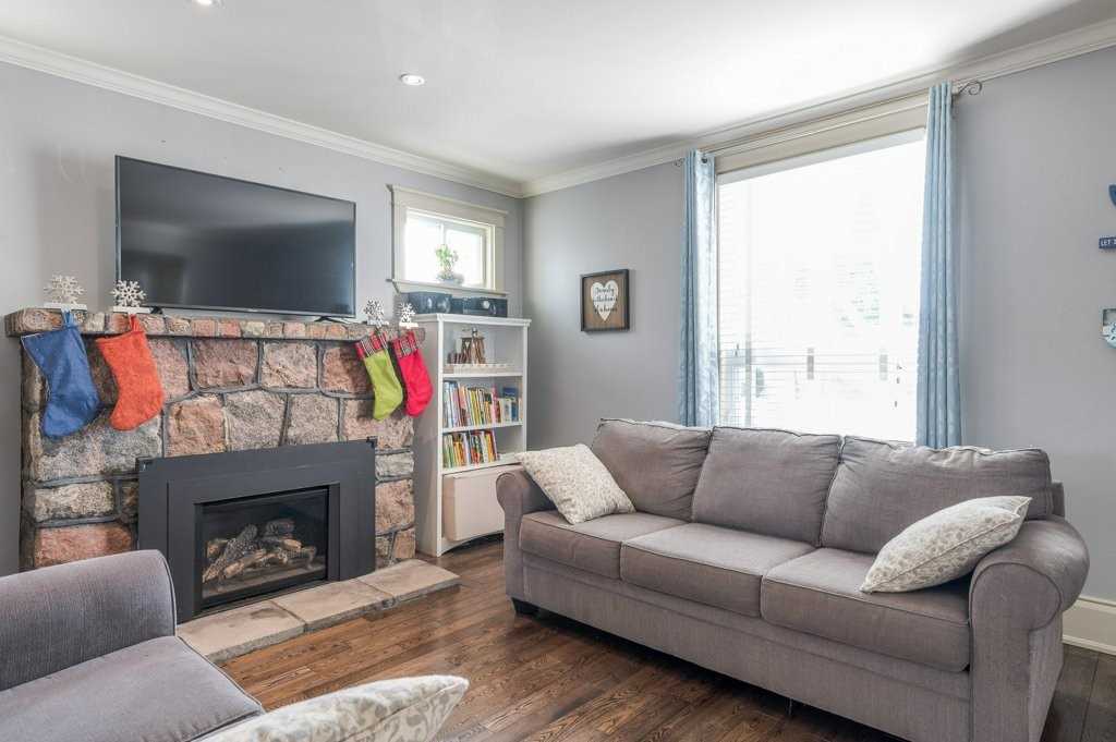 26 Sherwood St