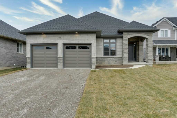 25 Fox Hollow Crt, St. Thomas