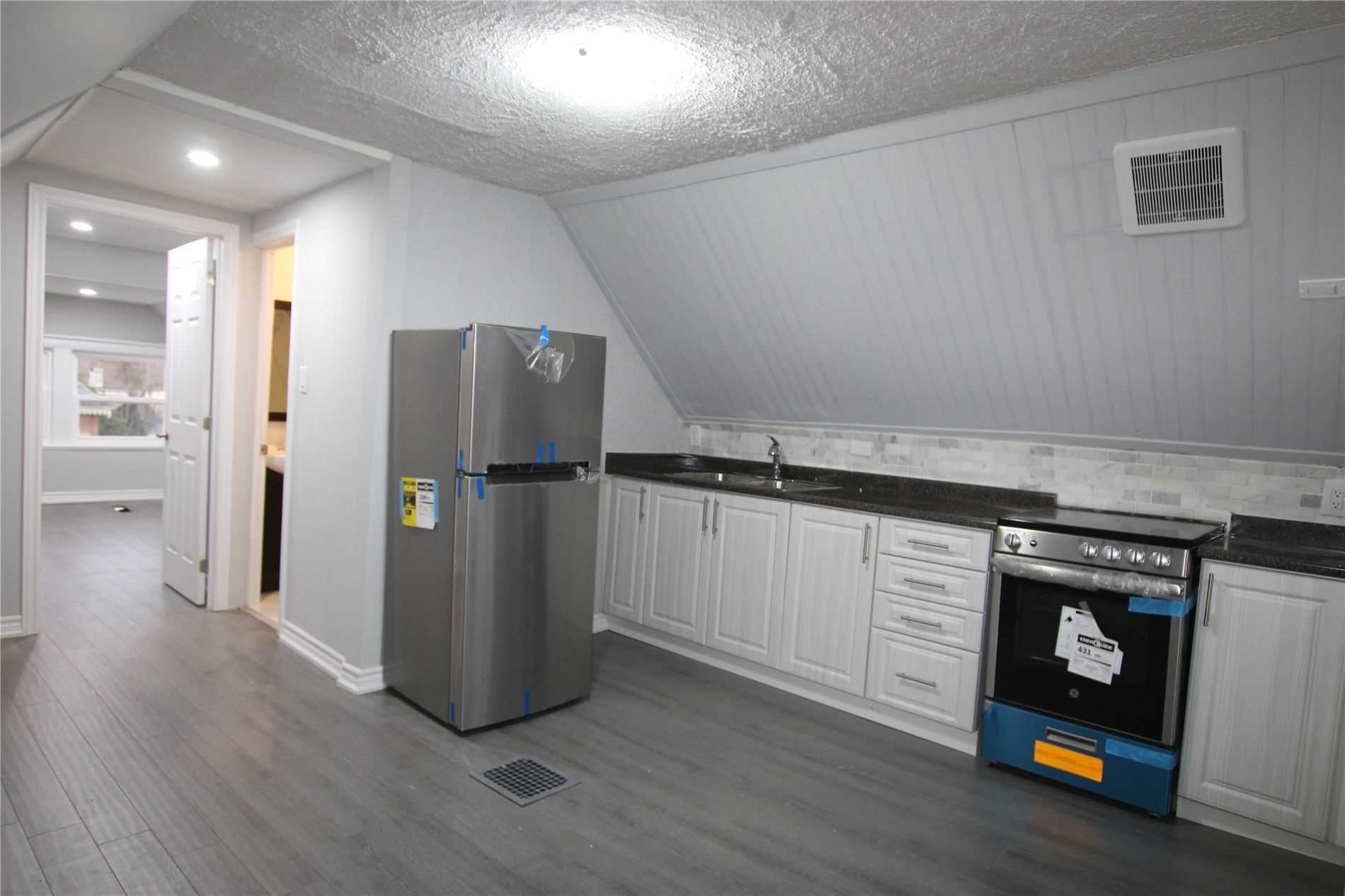 297 Cumberland Ave, #03