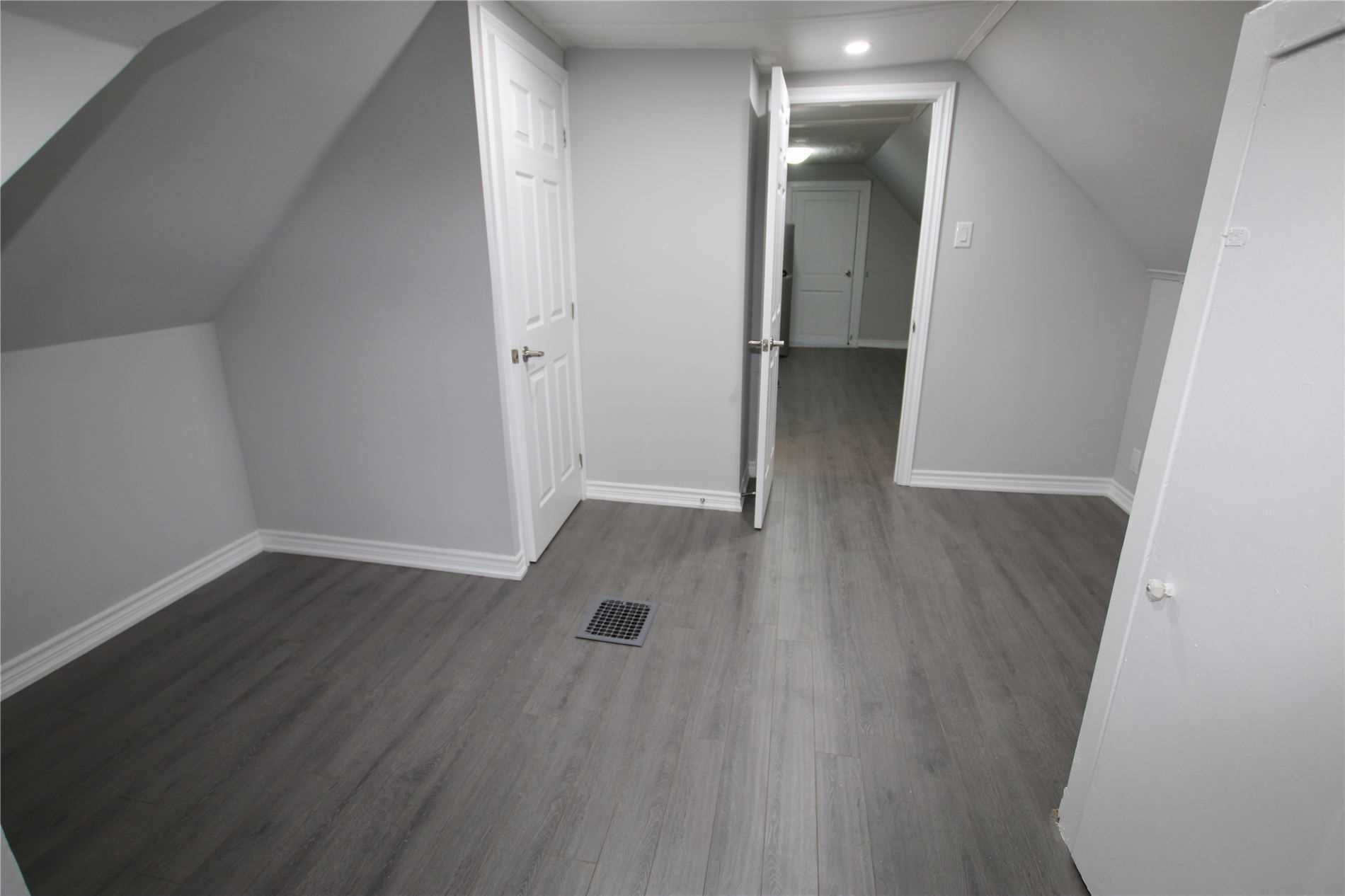 297 Cumberland Ave, #03