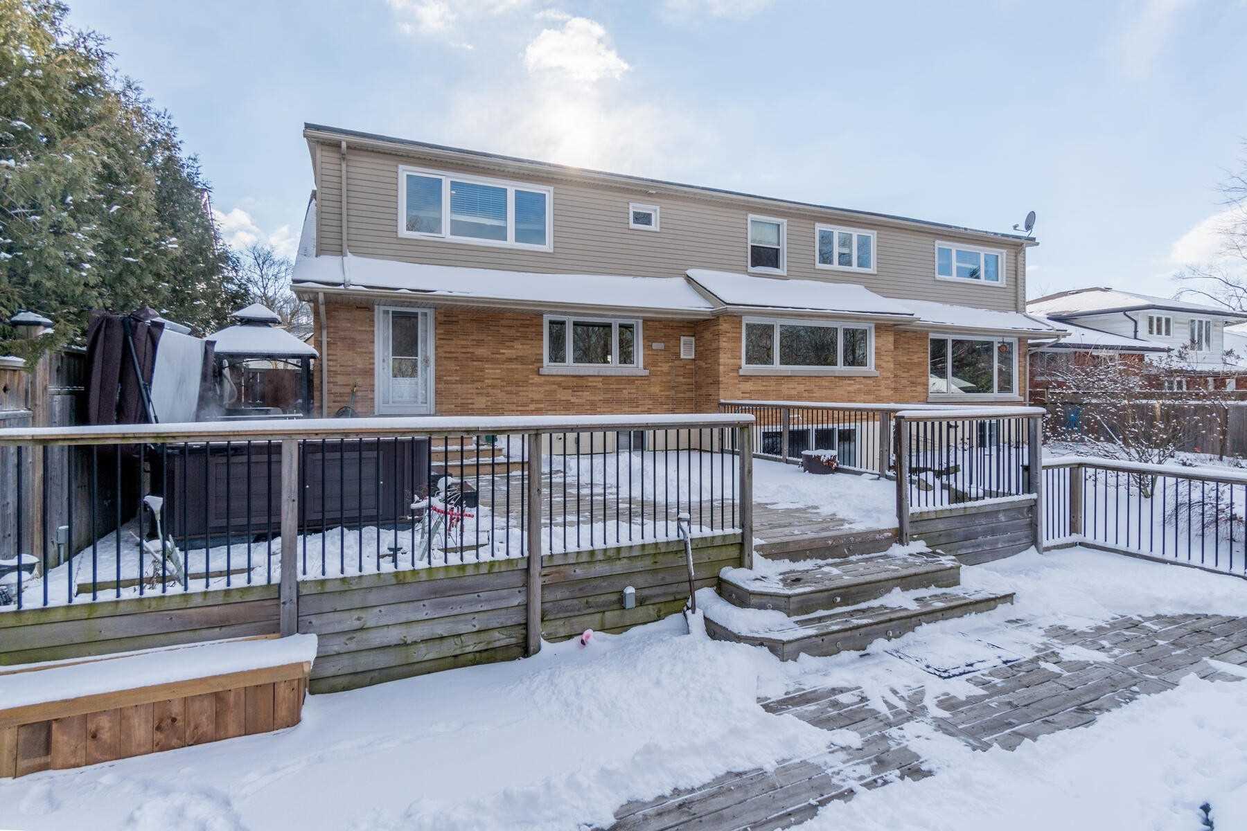 10 Douglas Pl