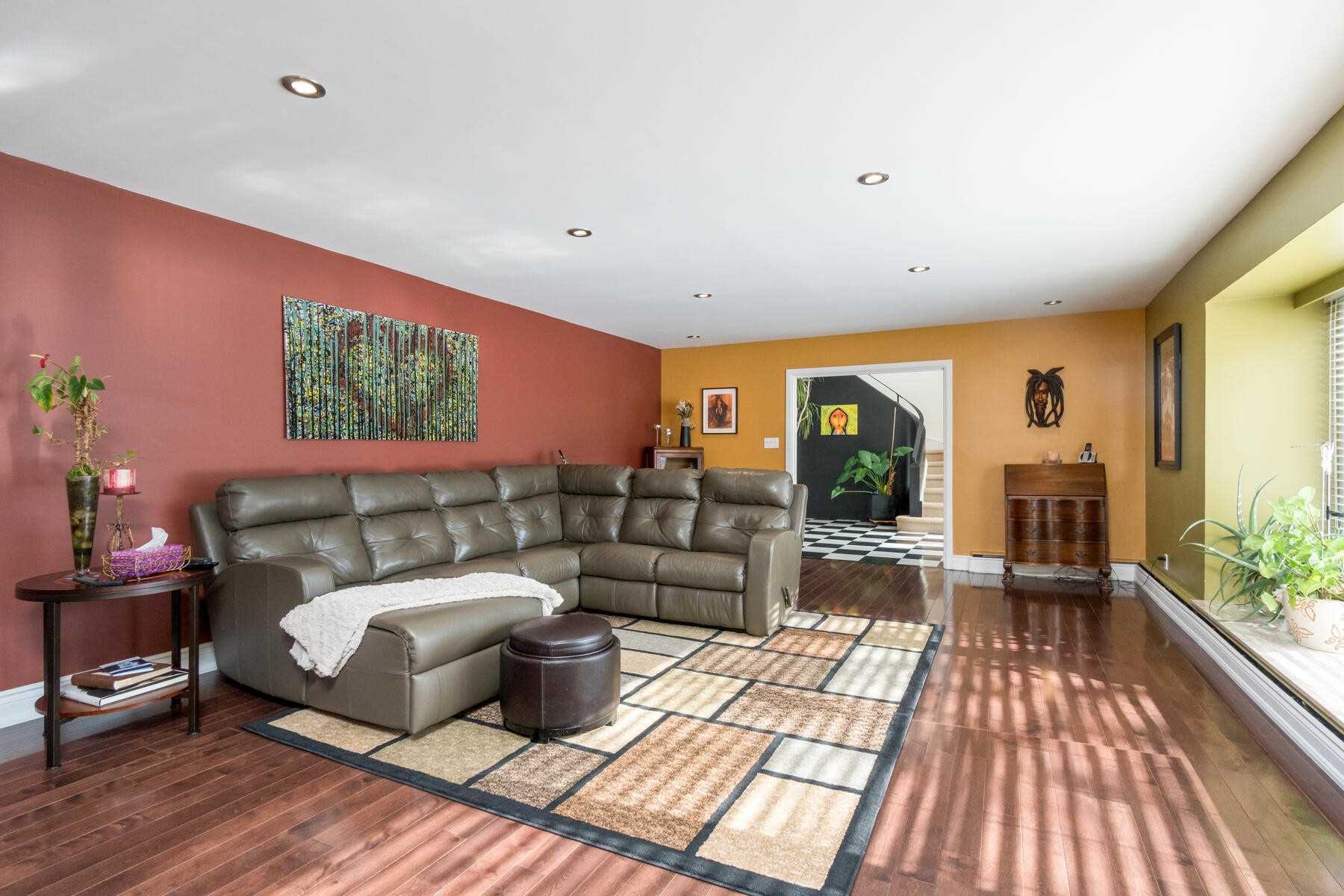 10 Douglas Pl