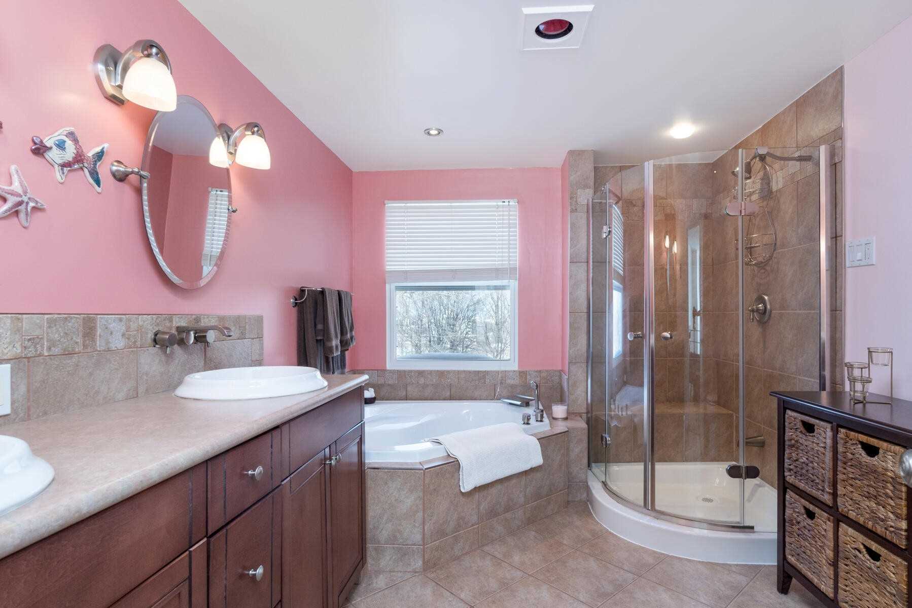 10 Douglas Pl
