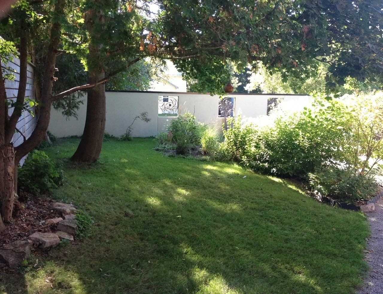 8 Church St
