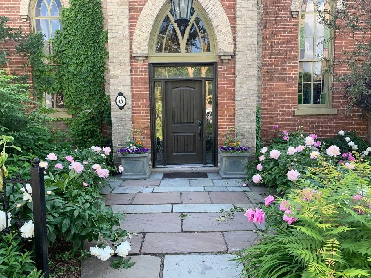 8 Church St
