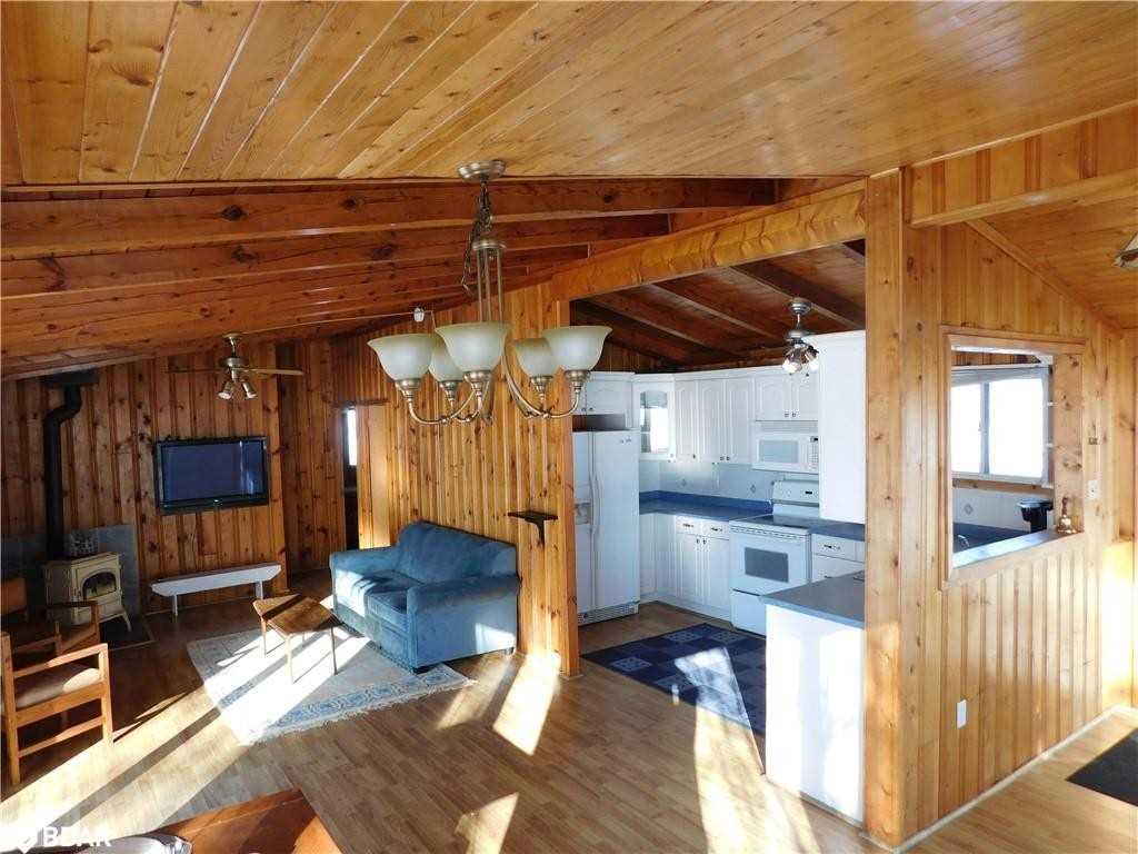 154 Oak Bay Rd