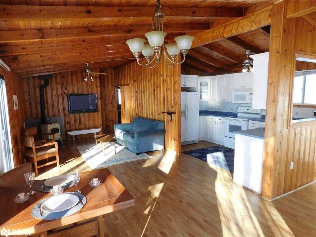 154 Oak Bay Rd