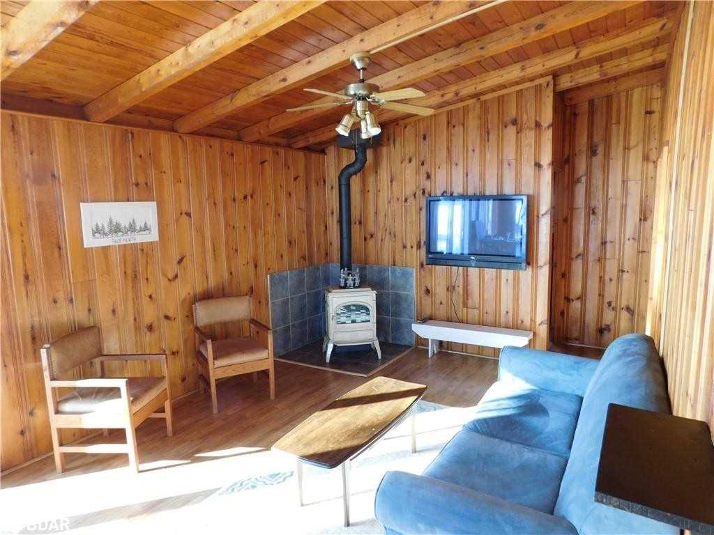 154 Oak Bay Rd