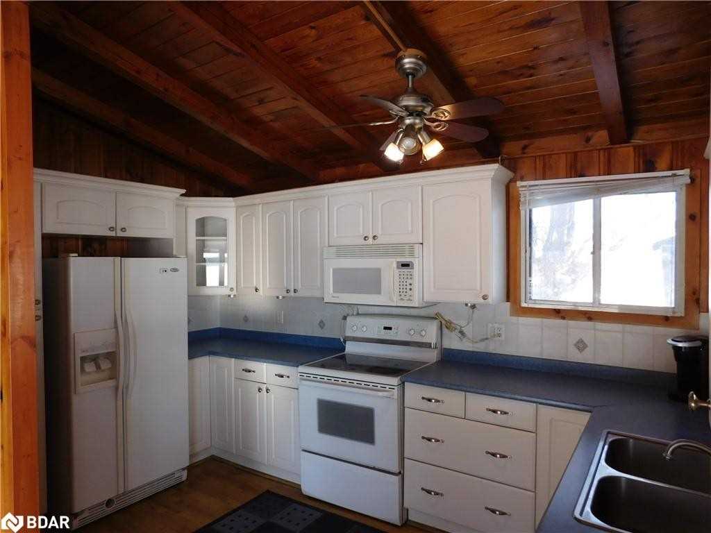 154 Oak Bay Rd