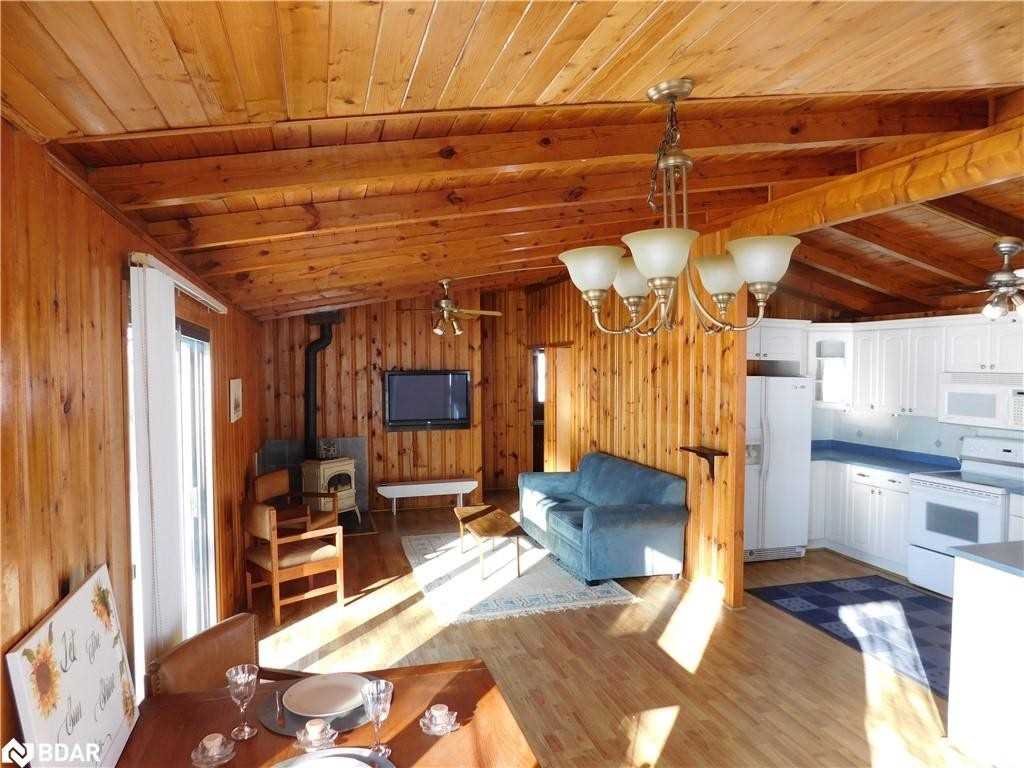 154 Oak Bay Rd