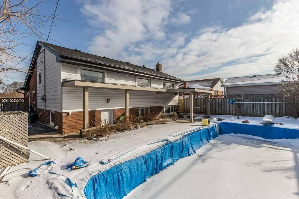 22 Newark Ave