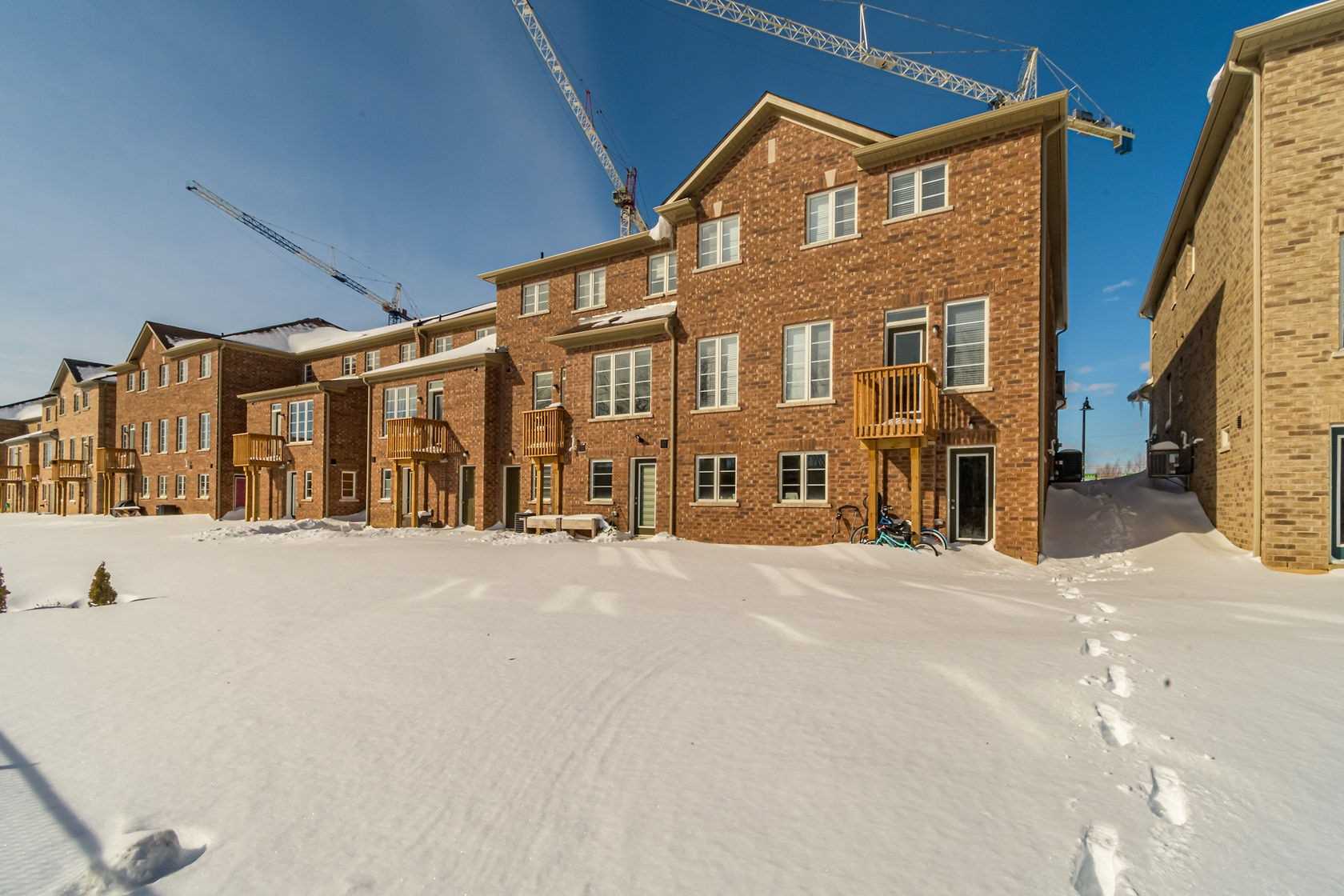 35 Riverwalk Dr