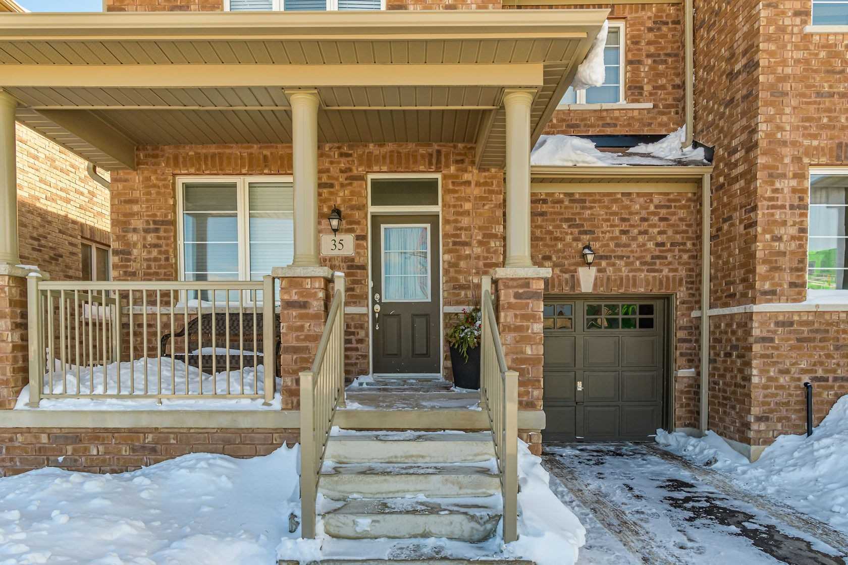 35 Riverwalk Dr