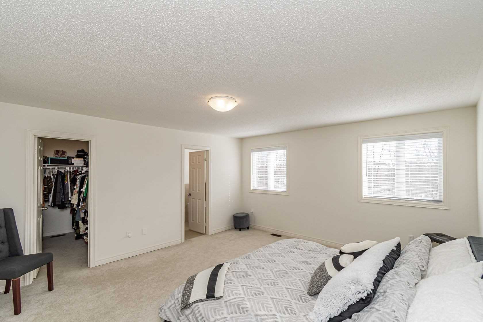 35 Riverwalk Dr