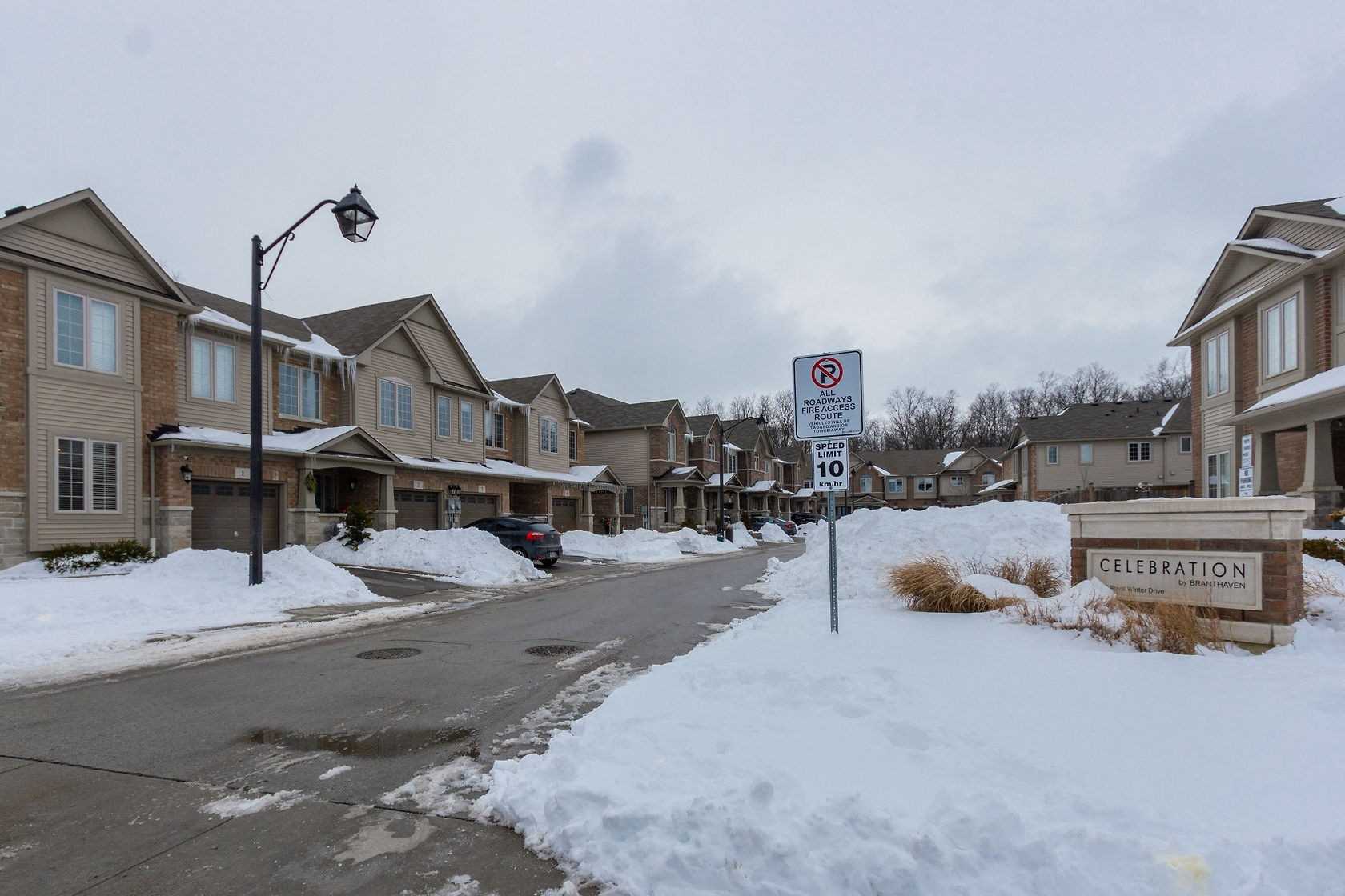 45 Royal Winter Dr, #4
