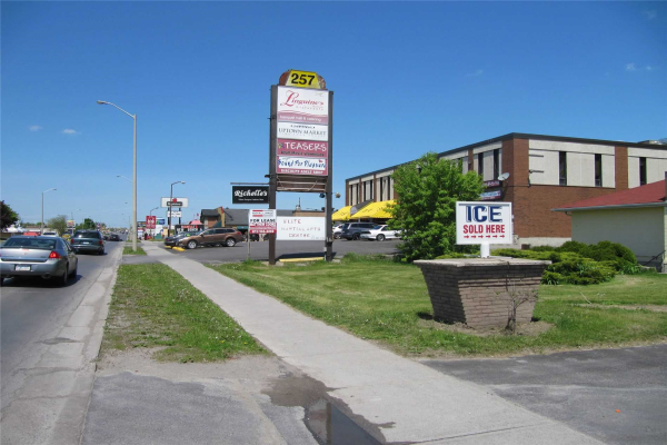 257 North Front St, Belleville