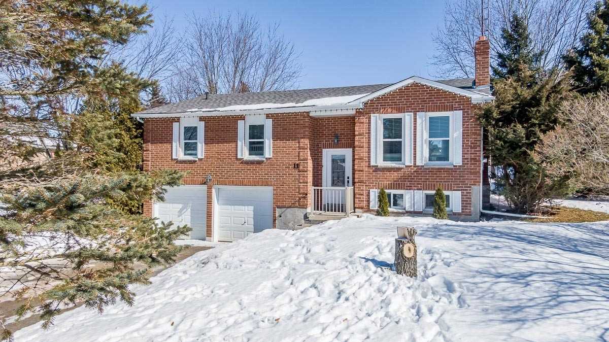 11 Peter St
