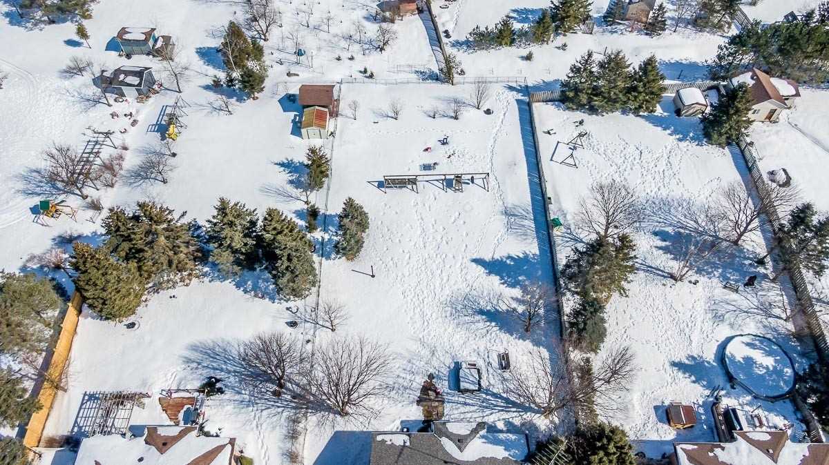 11 Peter St