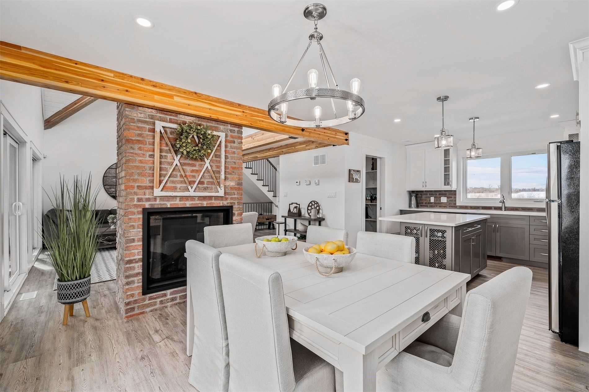 19009 Loyalist Pkwy