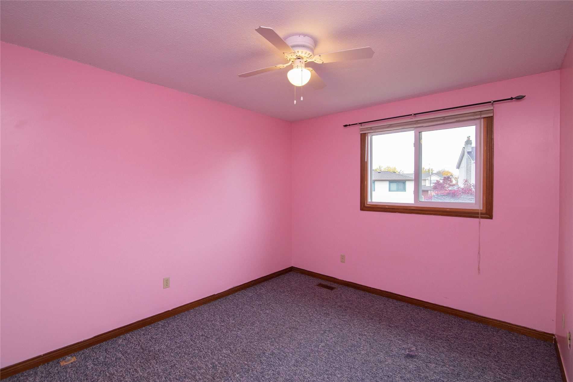 225 Athenia Dr