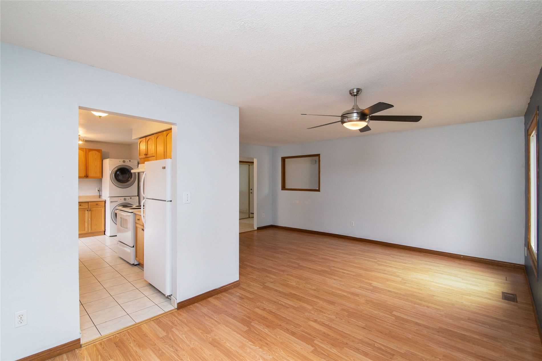 225 Athenia Dr