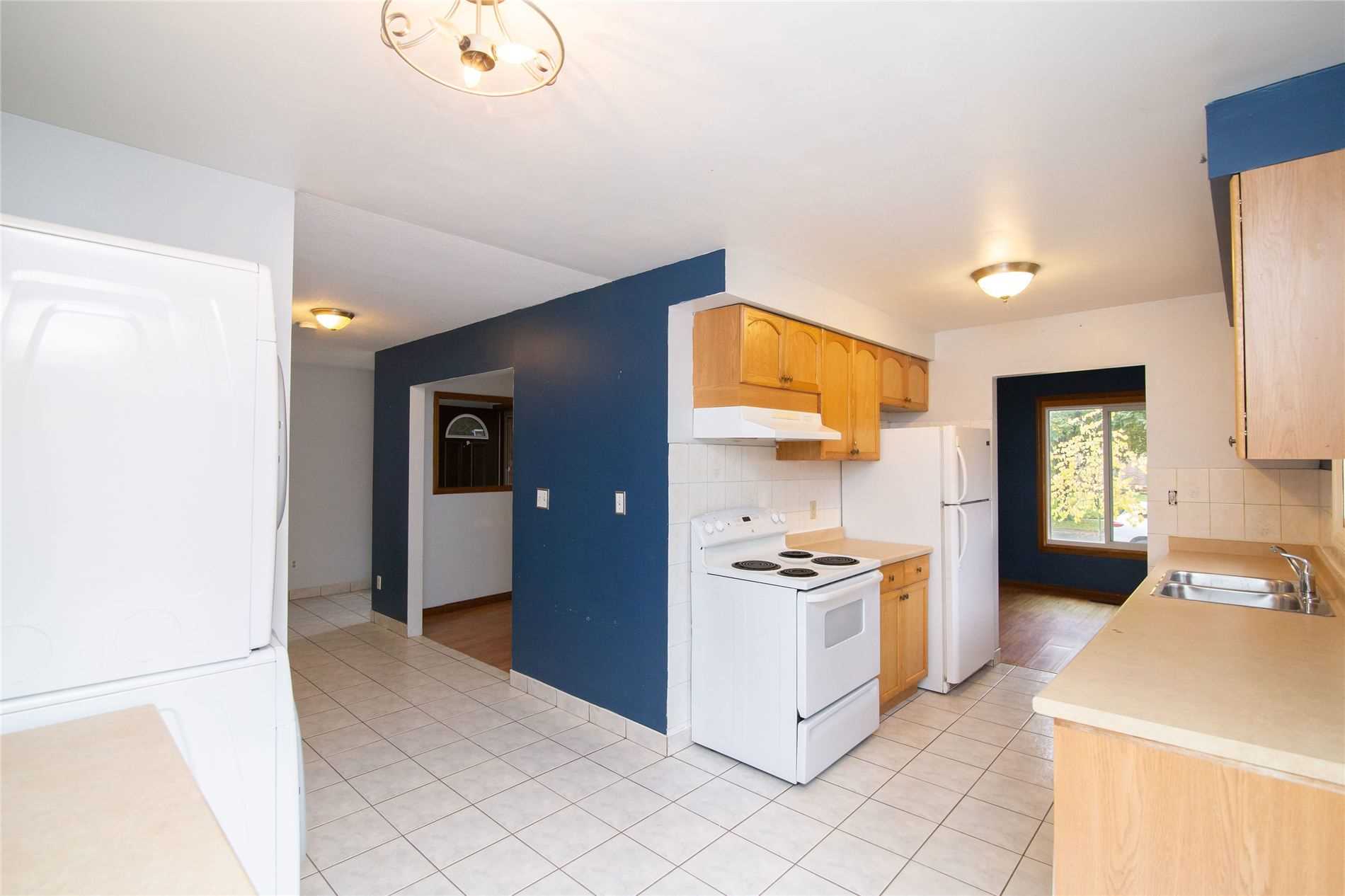 225 Athenia Dr