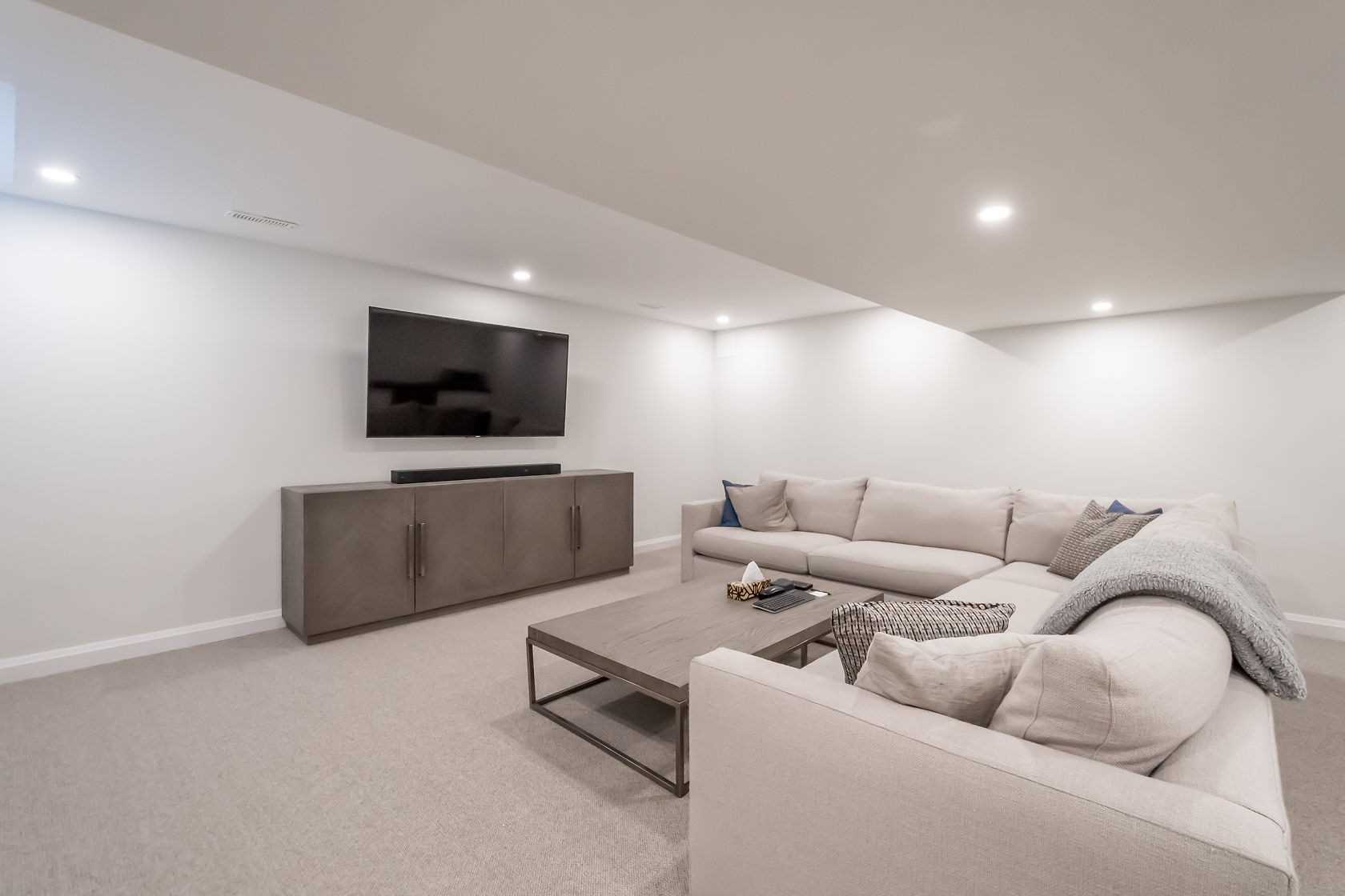 35 Midhurst Hts, #22