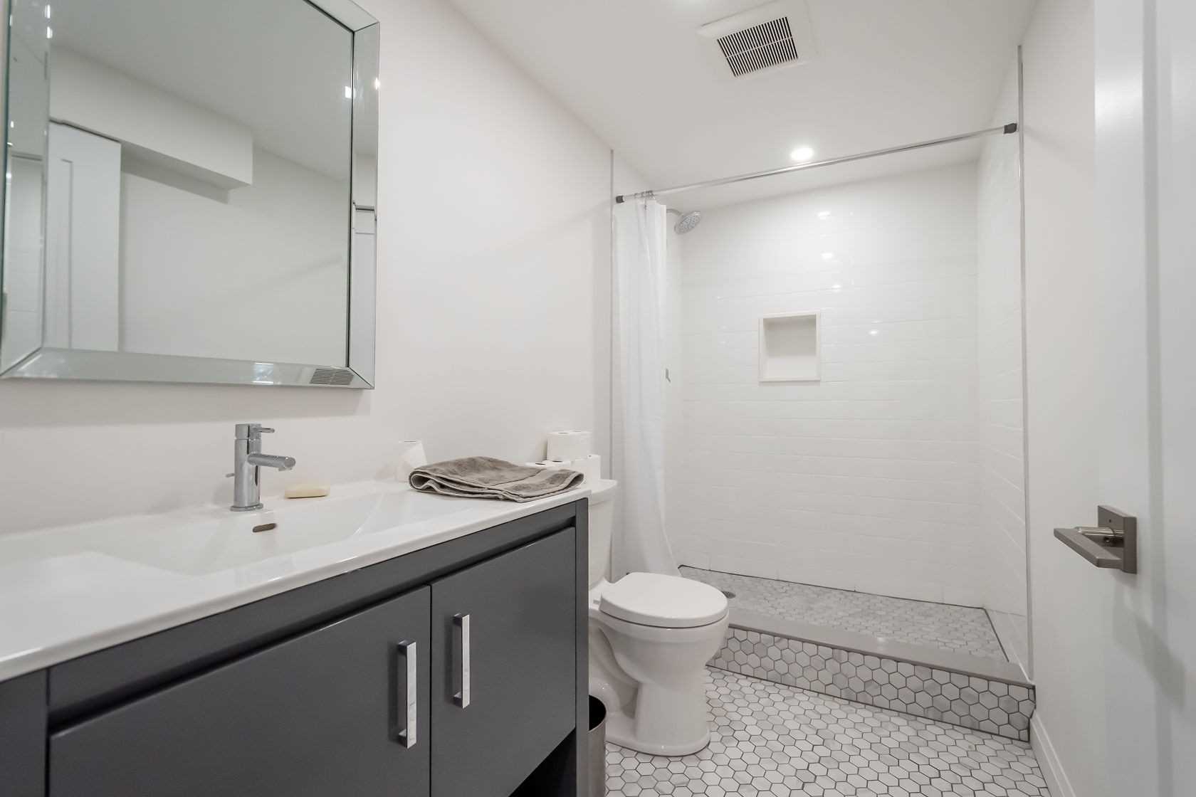 35 Midhurst Hts, #22