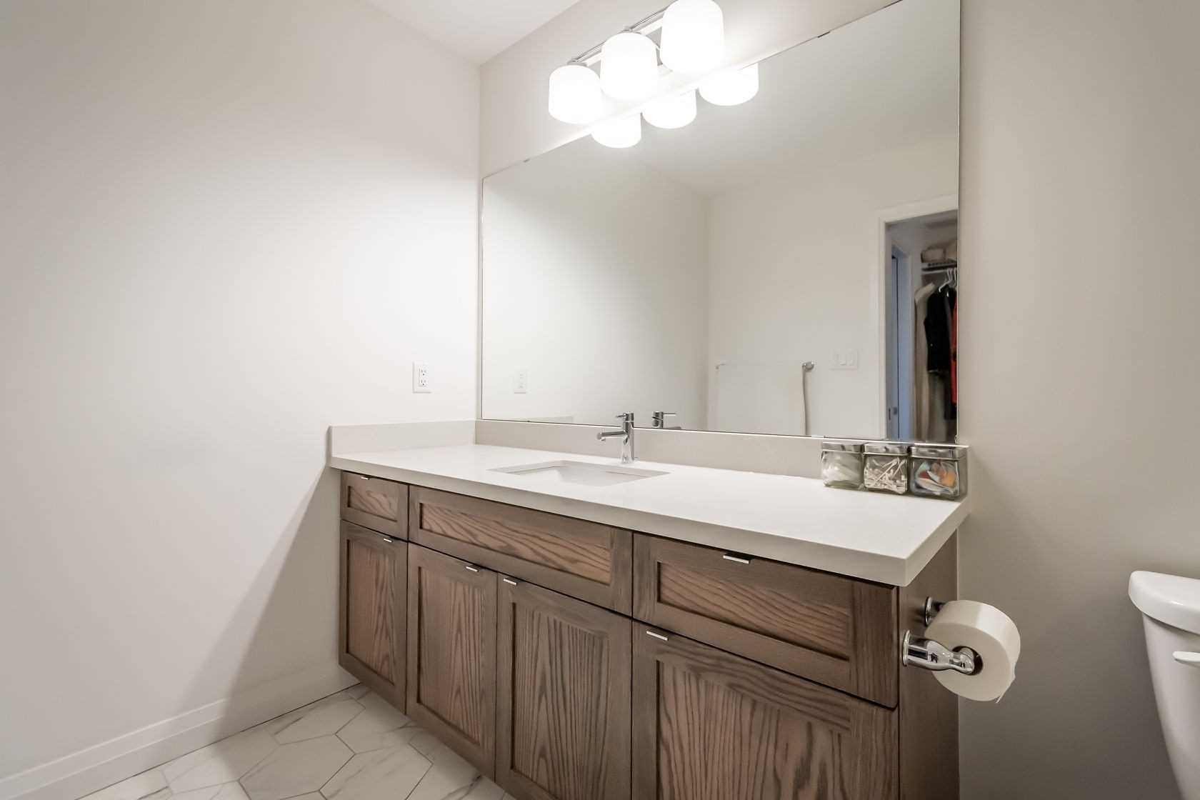 35 Midhurst Hts, #22