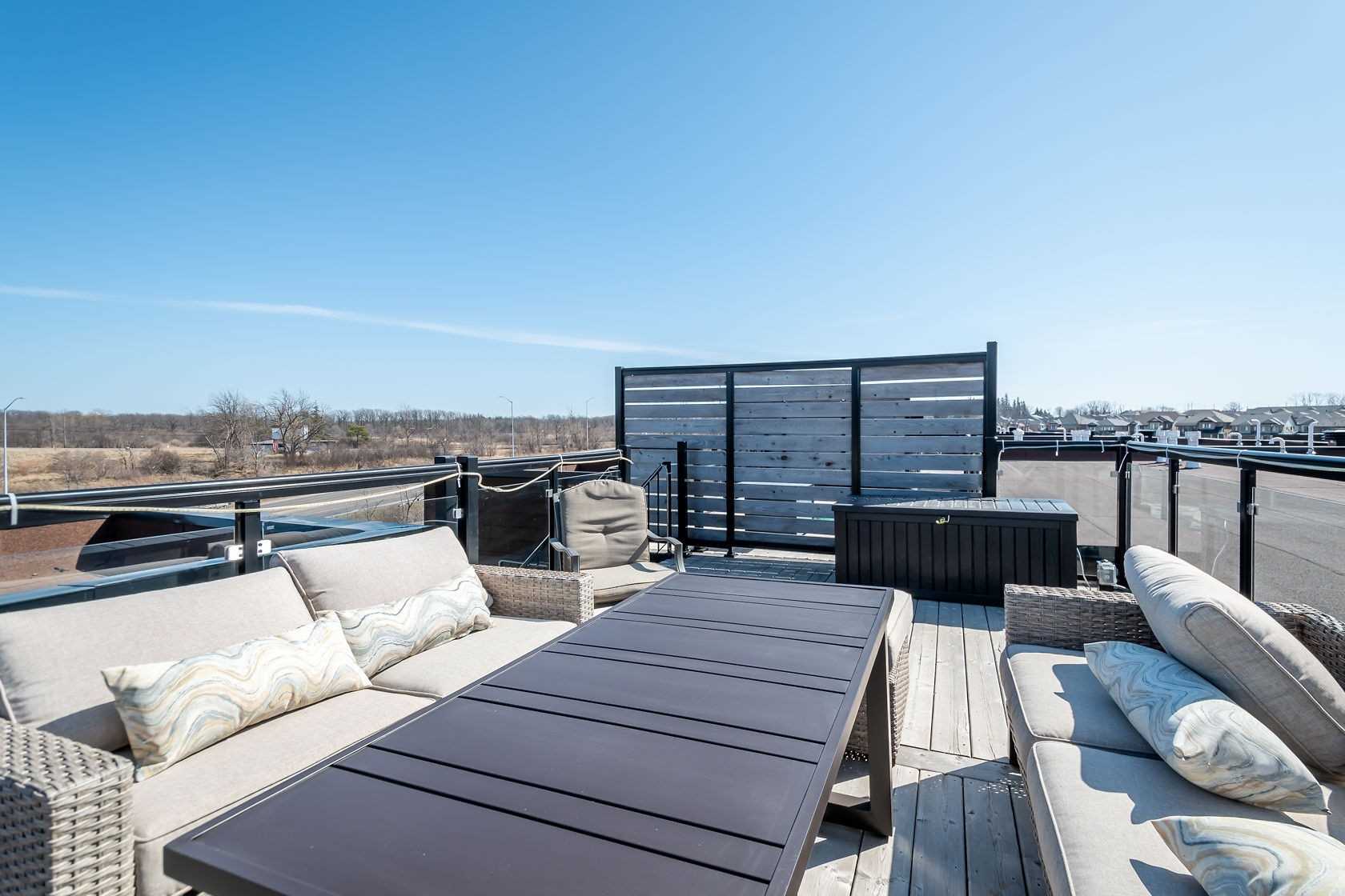 35 Midhurst Hts, #22