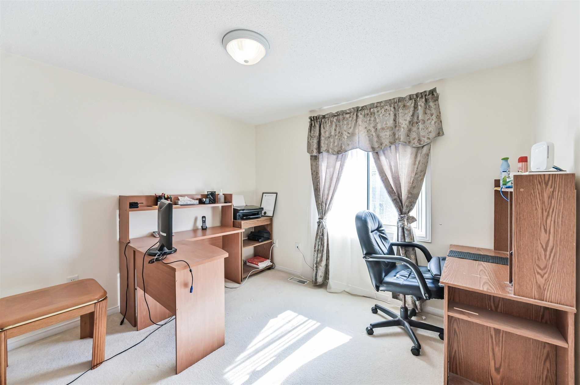 362 Highbrook Cres