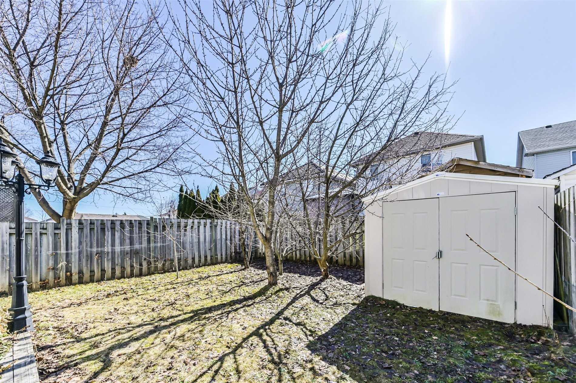362 Highbrook Cres