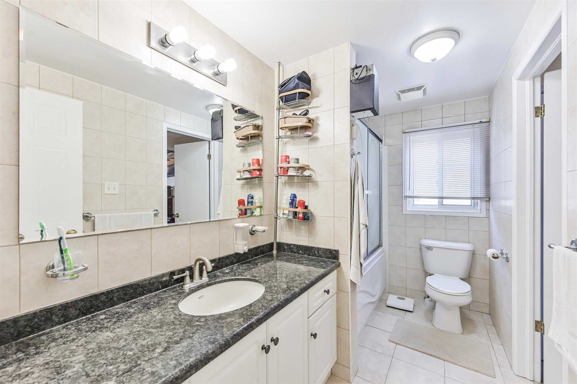 362 Highbrook Cres