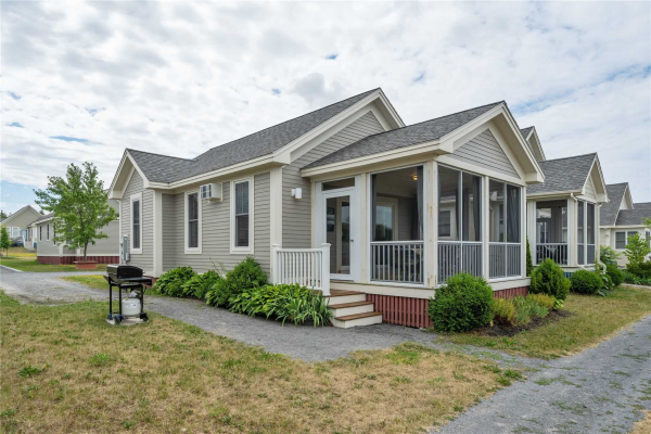 4 Butternut Lane, Prince Edward County