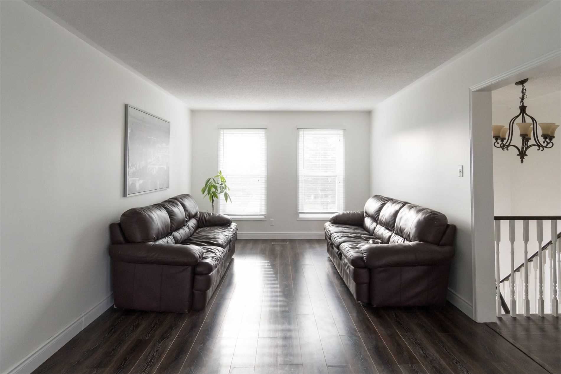 11 Peter St