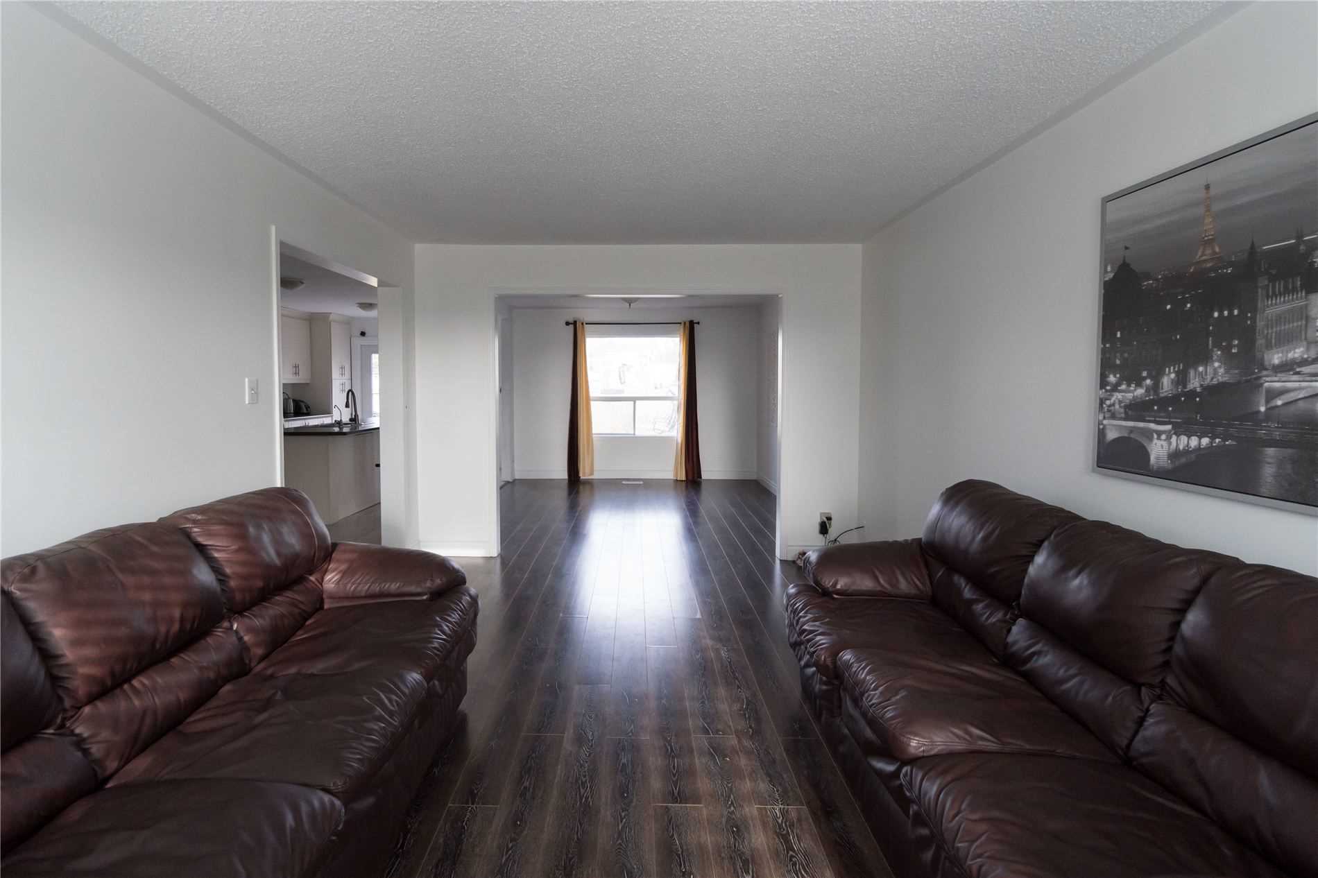 11 Peter St