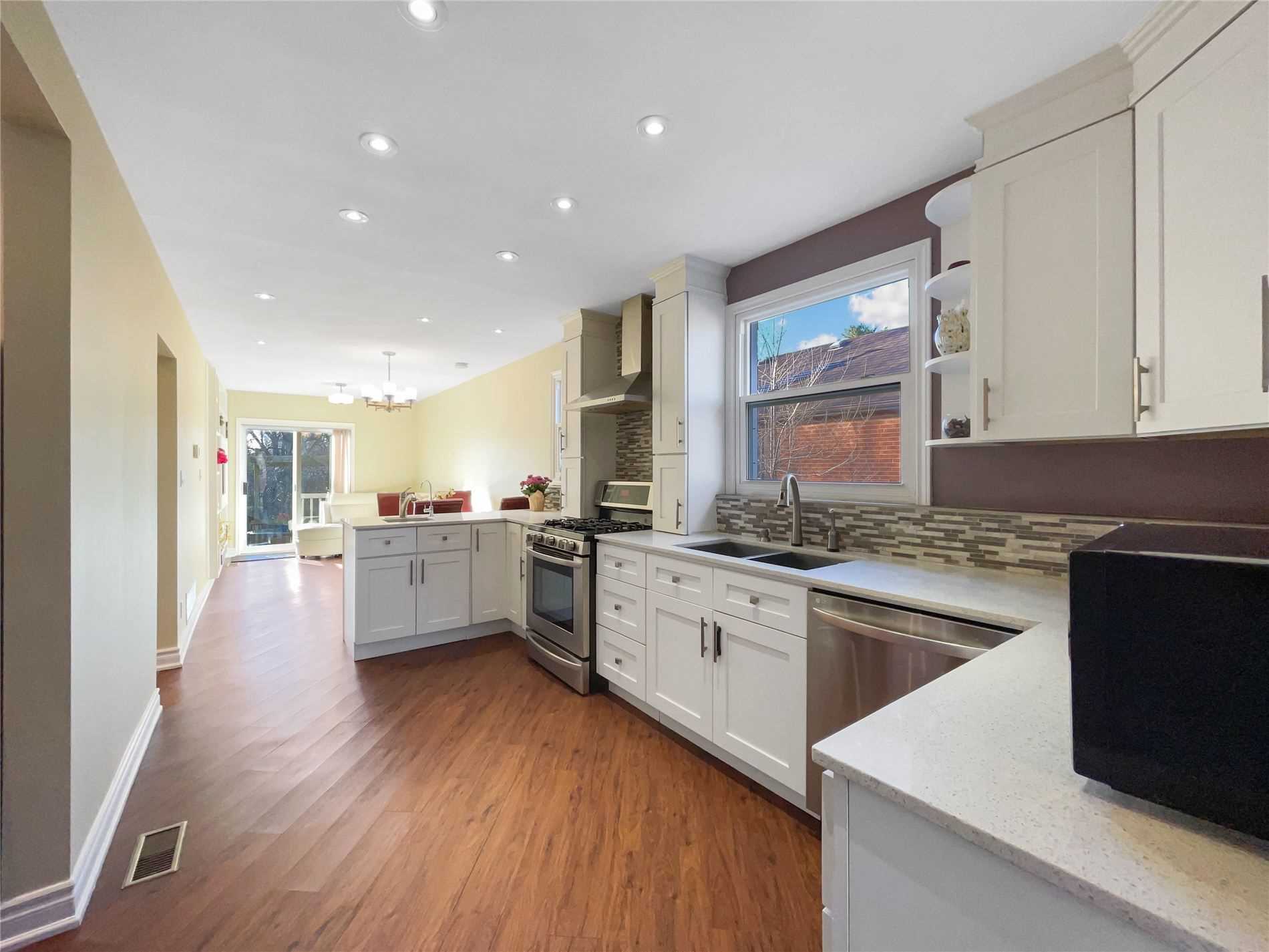 128 Prince Charles Dr