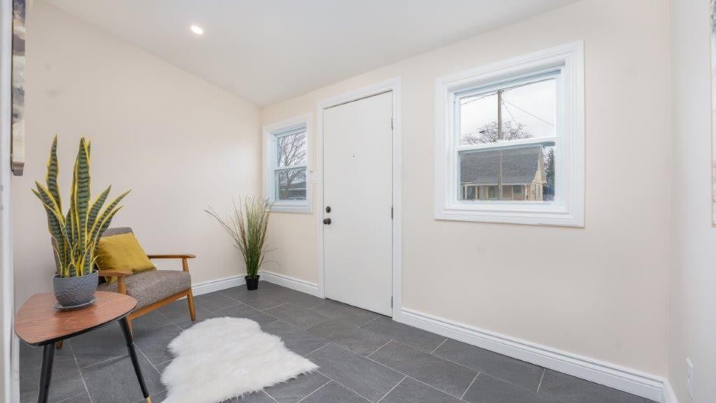 6 John St