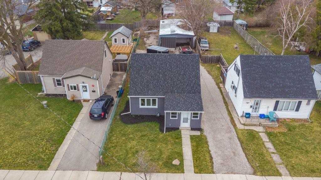 6 John St