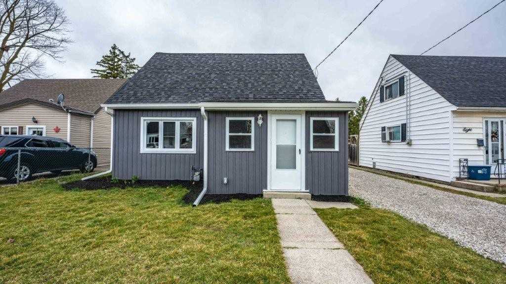 6 John St