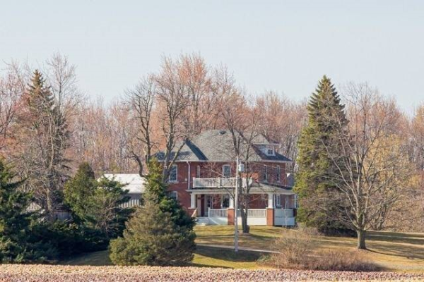 424 8th Concession Rd E, Hamilton