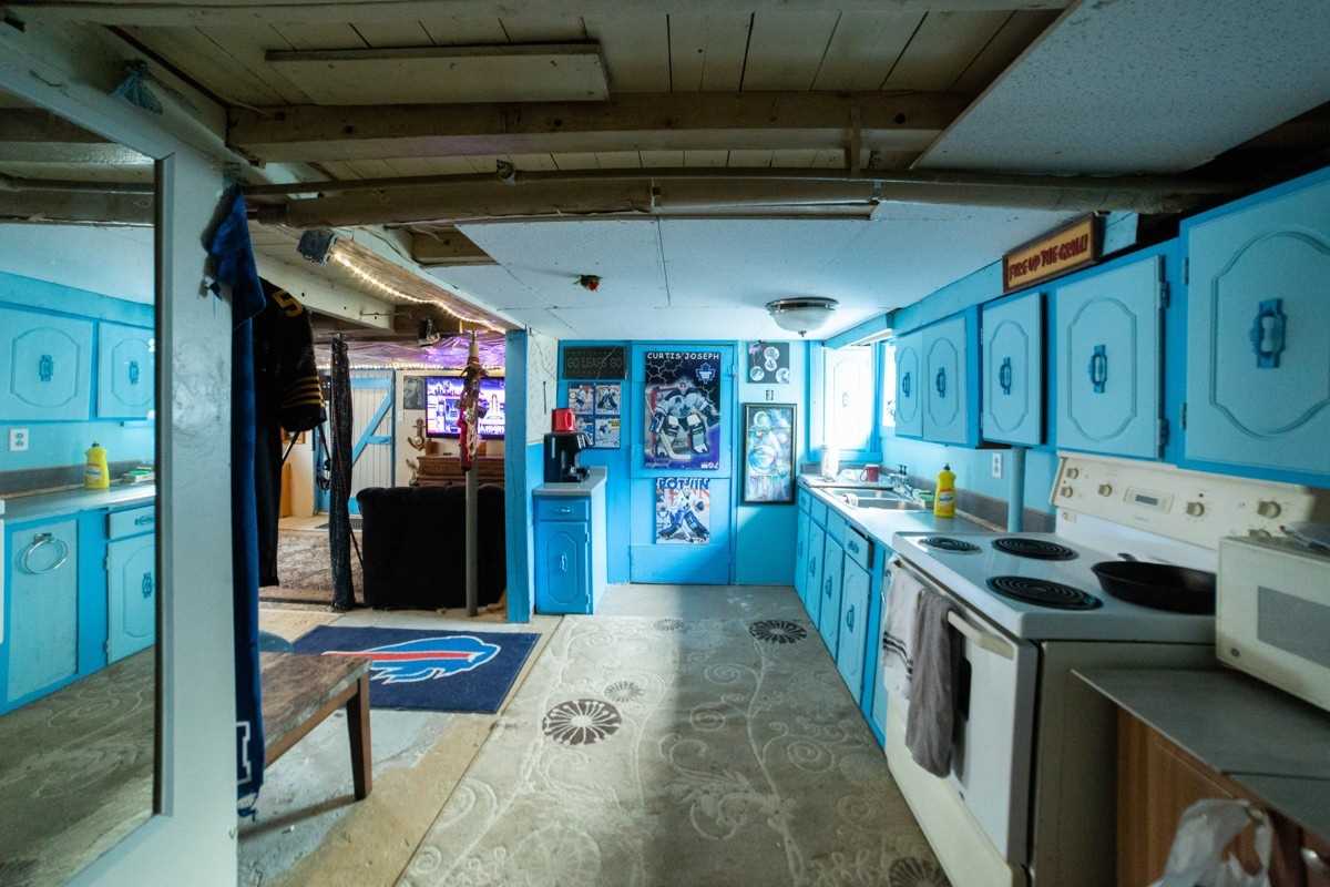 20 Tasker St