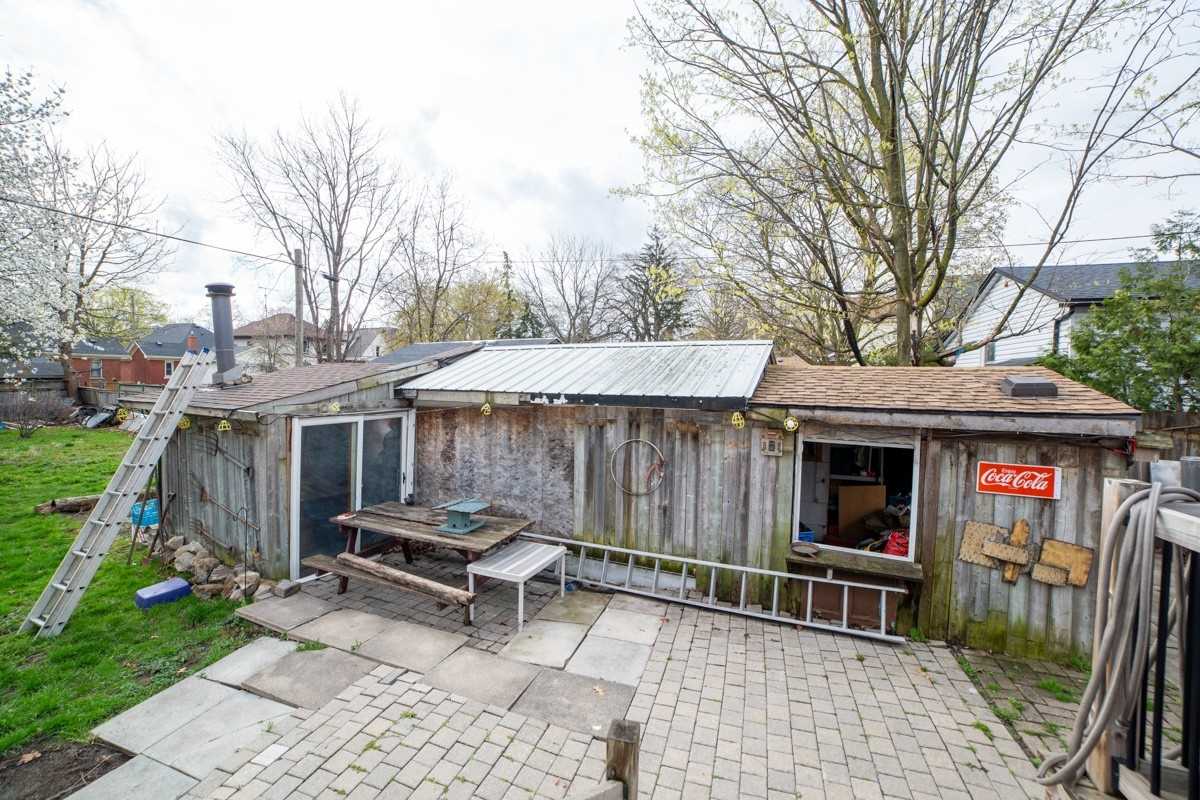 20 Tasker St
