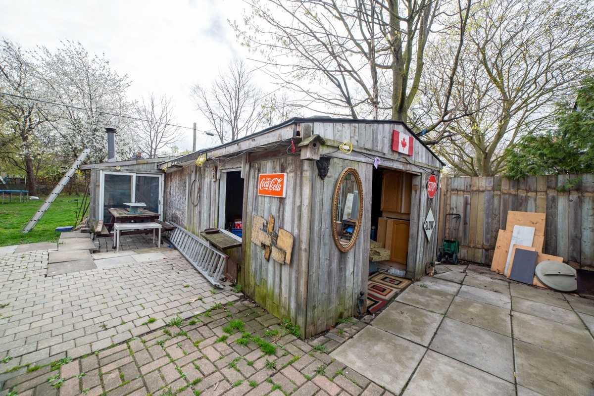 20 Tasker St