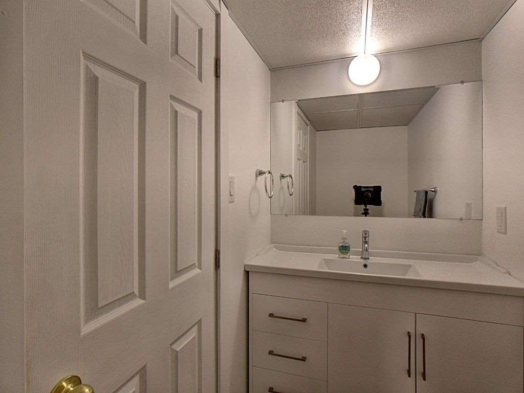 377 Glancaster Rd, #69