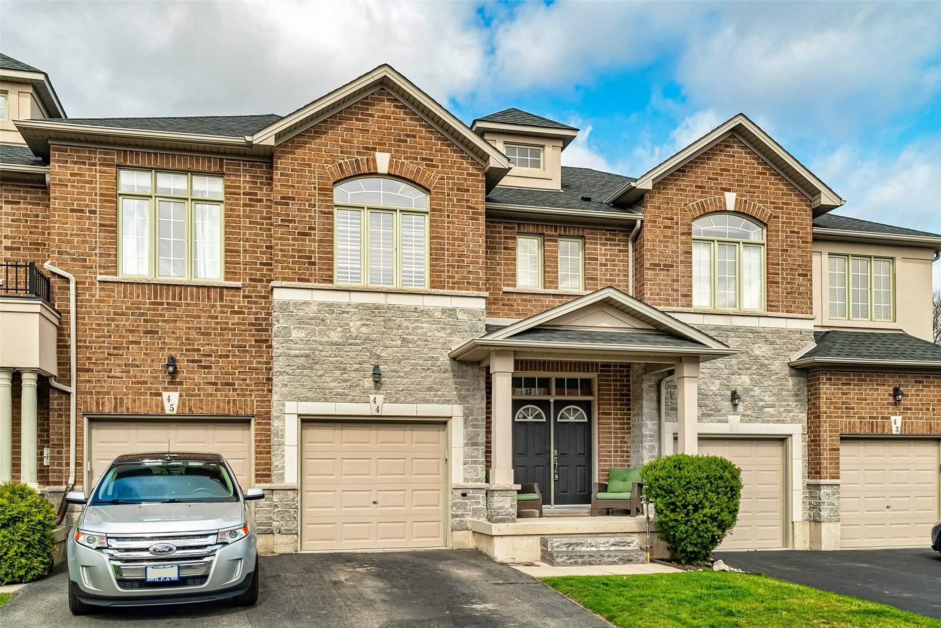 99 Panabaker Dr, #44
