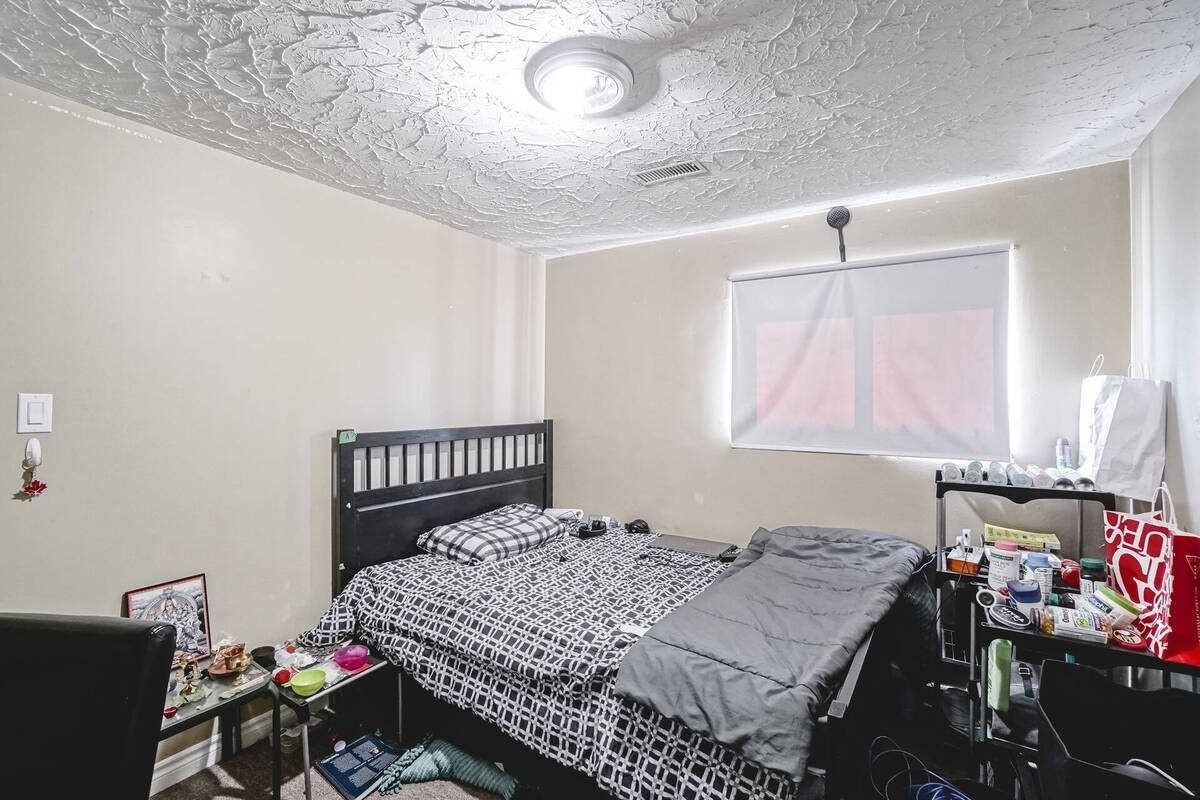 30 Orchard Mill Cres