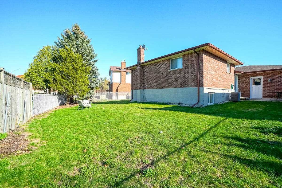 30 Orchard Mill Cres