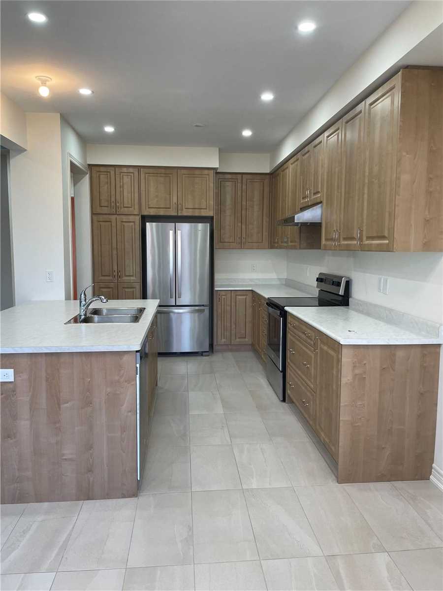35 Riverwalk Dr