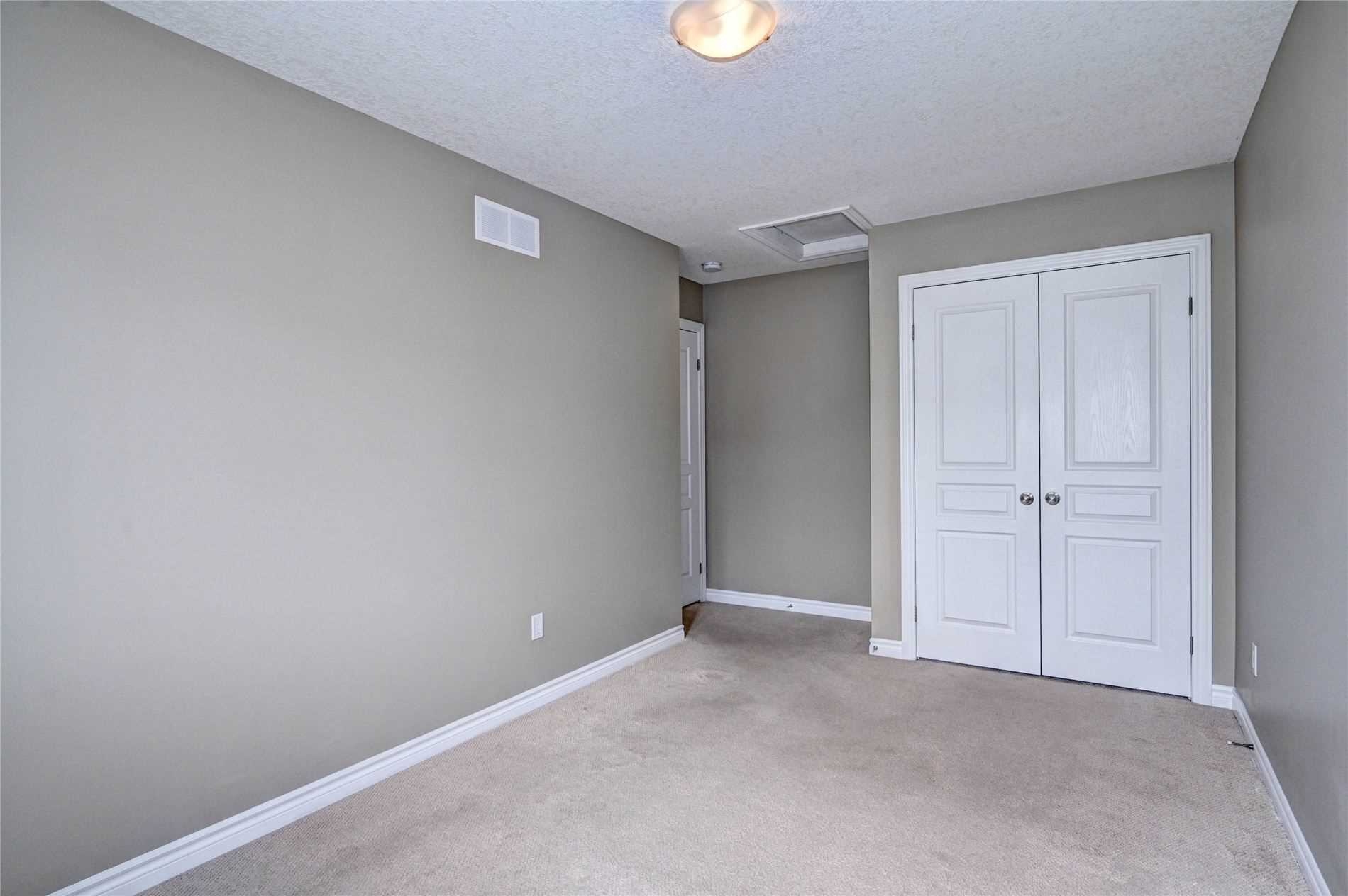 28 Jeffrey Dr